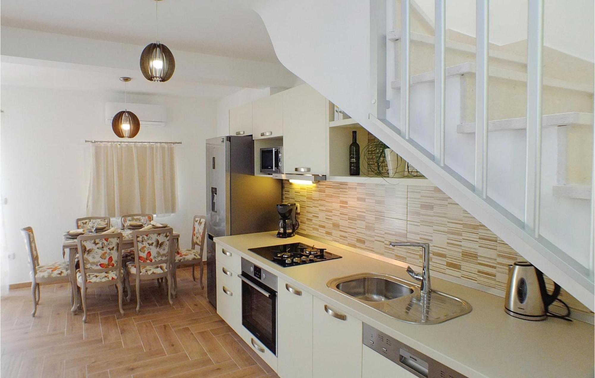 Awesome Home In Drvenik With Wifi Exteriör bild
